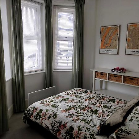 Entire Floor 2 Bedrooms On Westcliff Bournemouth Eksteriør billede